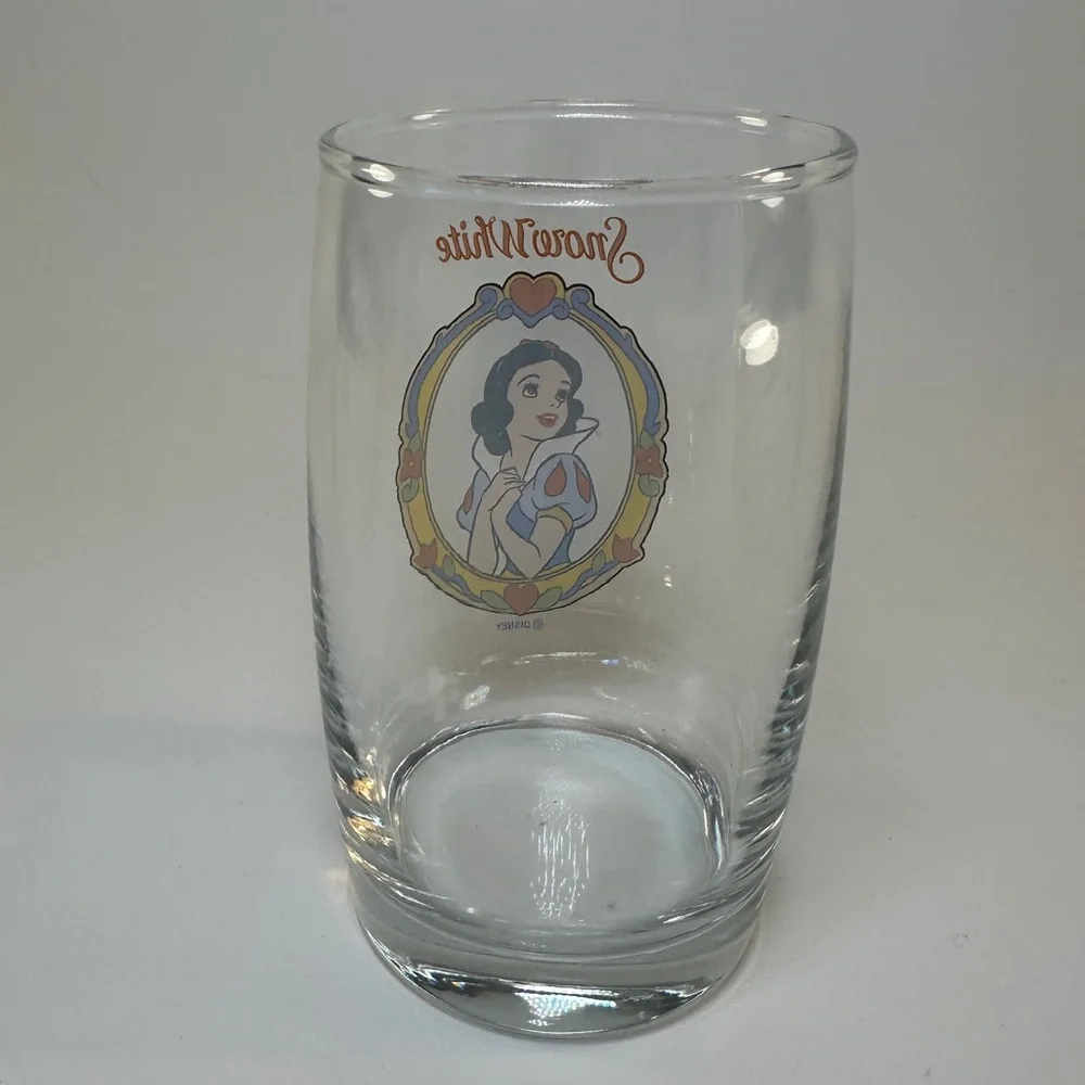 Disney's Vintage‎ Snow White Decorative Jeweled Drinking Glass
